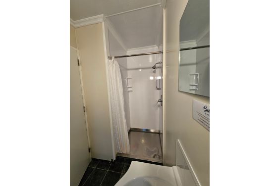 1-Bedroom Unit - shower